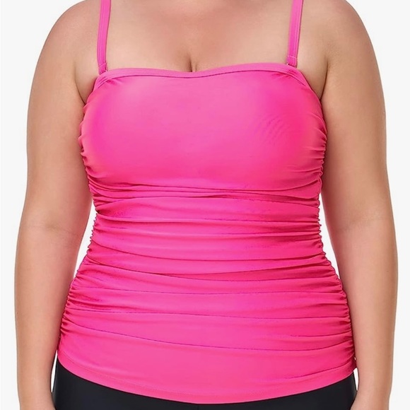 ocean blues Other - Ocean Blues hot pink ruched sides tankini top with removable straps